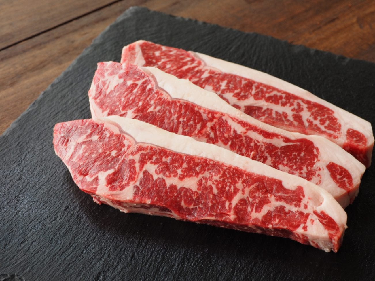 はながジャージー牛サーロインステーキ (約200g）