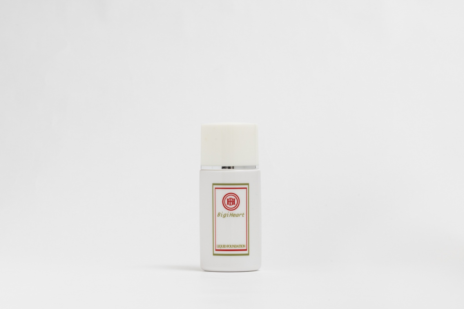 リキッドファンデーション【毛穴レス・皮膚呼吸・パウダー要らず