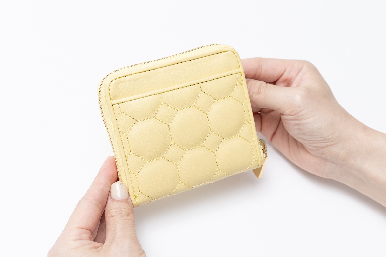 2025八角モチーフ金運二つ折り財布