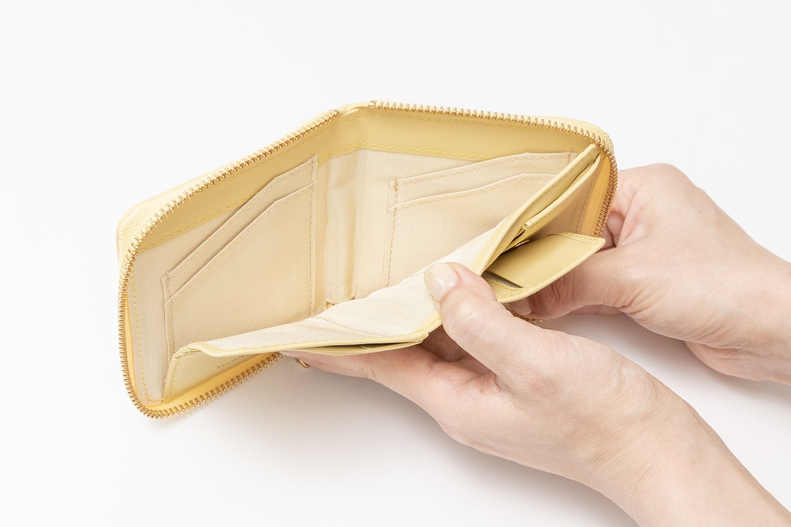 2025八角モチーフ金運二つ折り財布