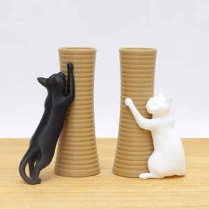 猫の爪とぎペン立て