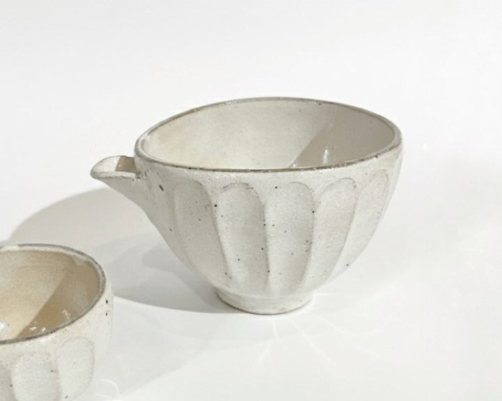 兵山窯 粉引太削ぎ片口注器