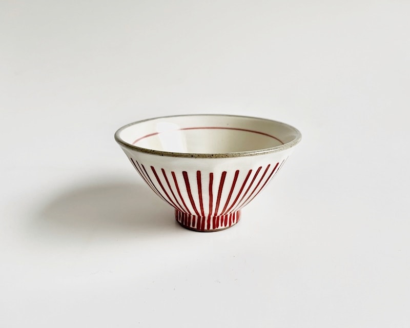 面取白化粧十草飯碗 赤（小）