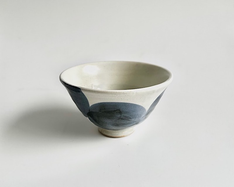 勲山窯 円 茶碗 青（大）