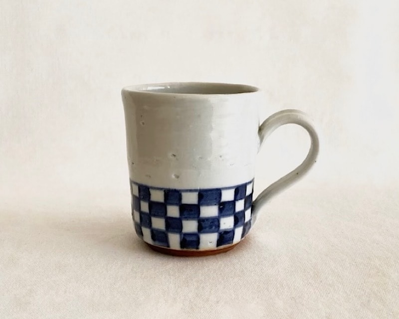 中尾万作 染付格子文マグカップ