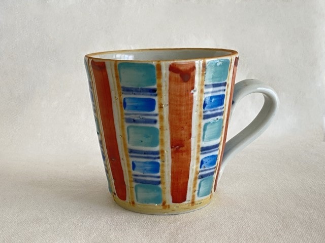 中尾万作 色絵赤とくさマグ