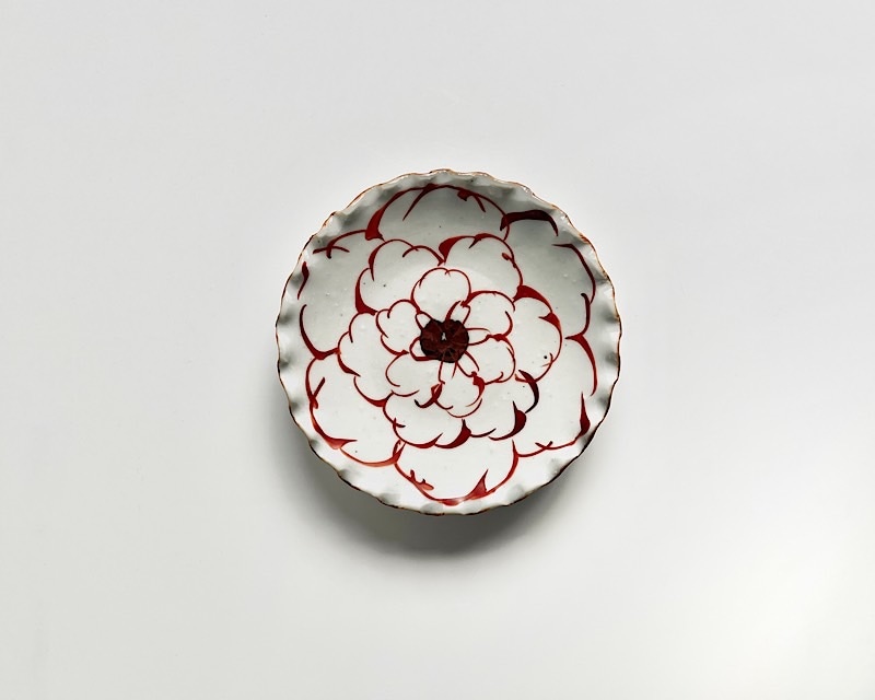 中尾万作 赤絵花文輪花皿