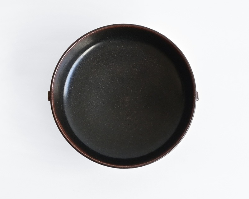 光藤佐 黒釉耳付平鉢 | ブランド,光藤佐 | YUI LIVINGS | 神戸三宮の