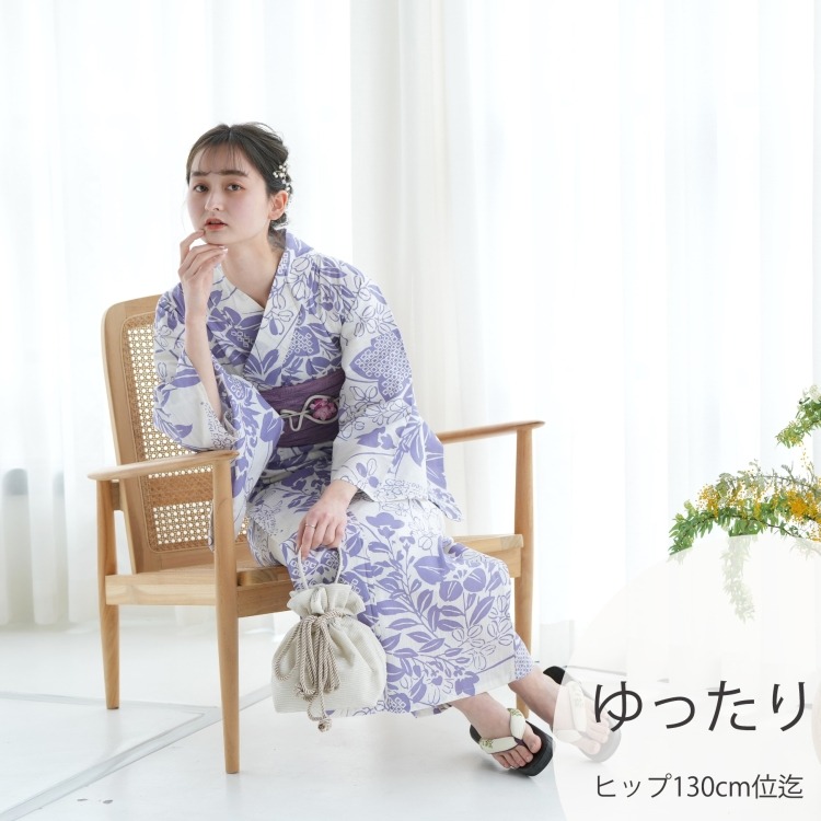 utatane 浴衣3点セット（3L） 高級変わり織り 古典柄 レトロ アンティーク系 花 オフ白系|浴衣（ゆかた）|レディース