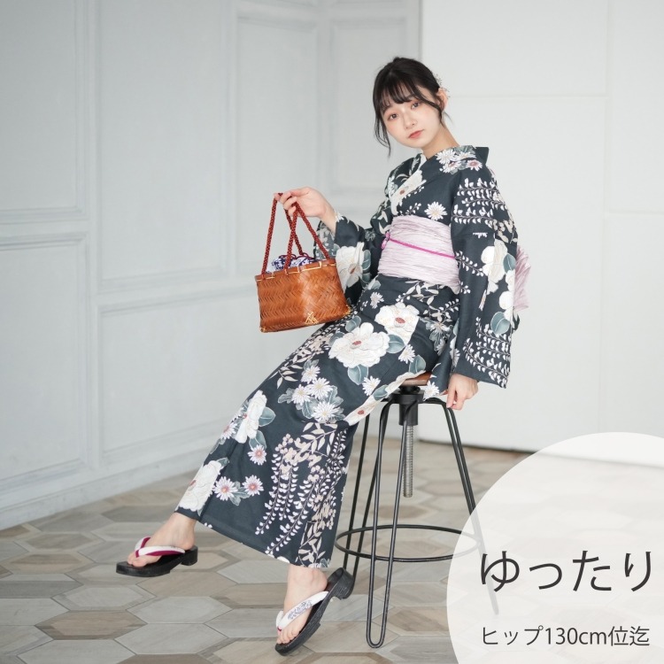 utatane 浴衣3点セット（3L） 高級変わり織り 大人 綺麗系 椿 紺系|浴衣（ゆかた）|レディース