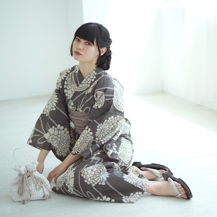 utatane 浴衣3点セット（F） 国内染色 古典柄 レトロ アンティーク系 花柄 濃茶系|浴衣（ゆかた）|レディース