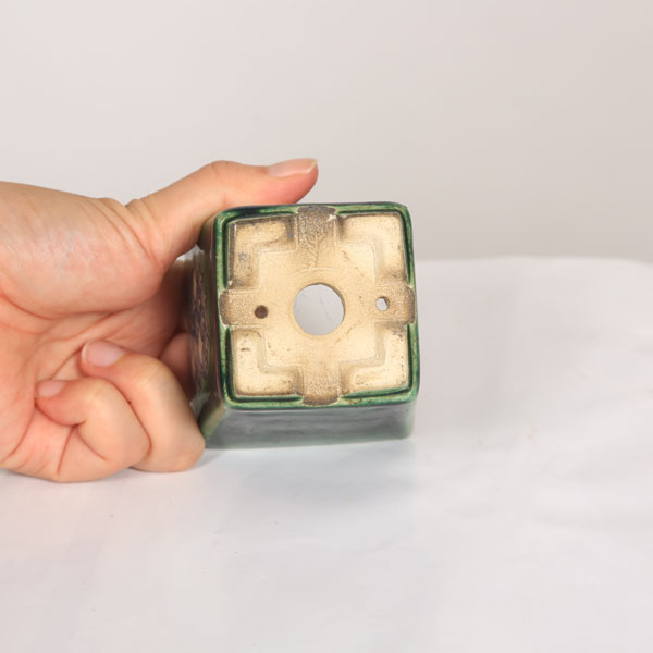 盆栽小鉢：真山（まざん）正方鉢 6.5cm 【現品】 | すべての商品