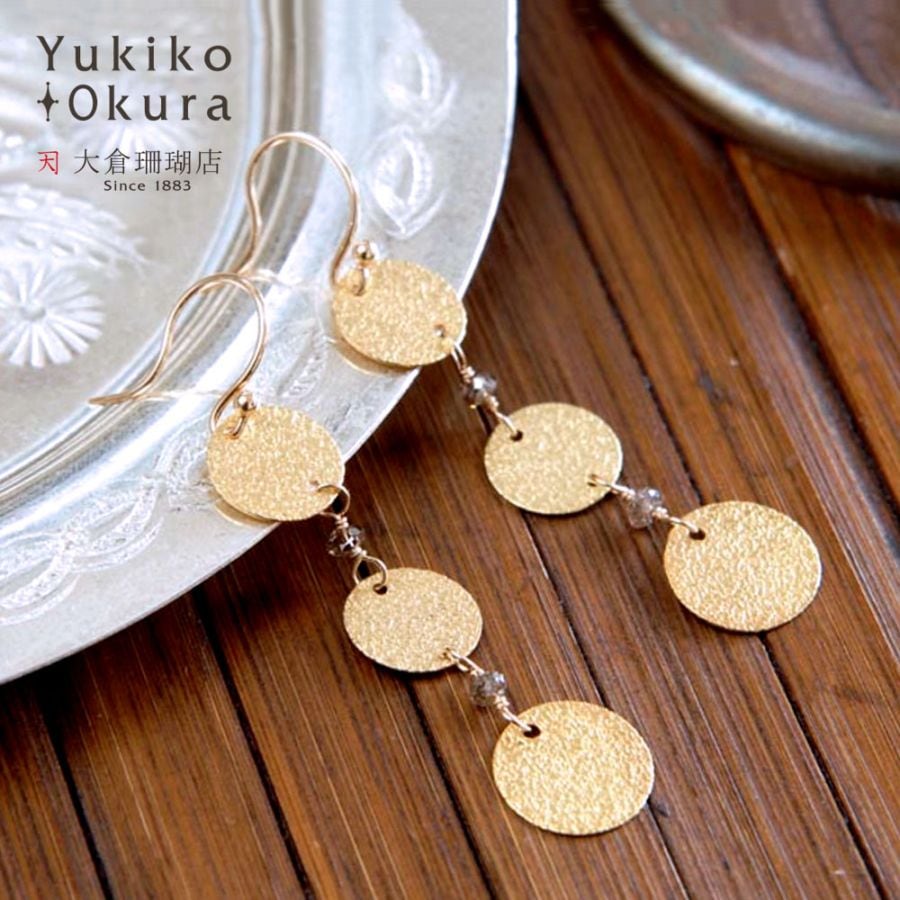 K18ブラウンダイヤラウンドプレート３連ピアス