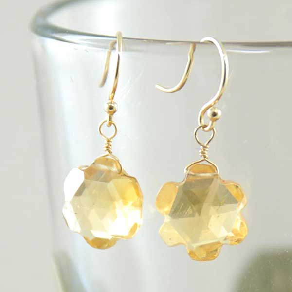 【期間限定ポイント10倍】K18 シトリン フラワー カット イヤリング ピアス