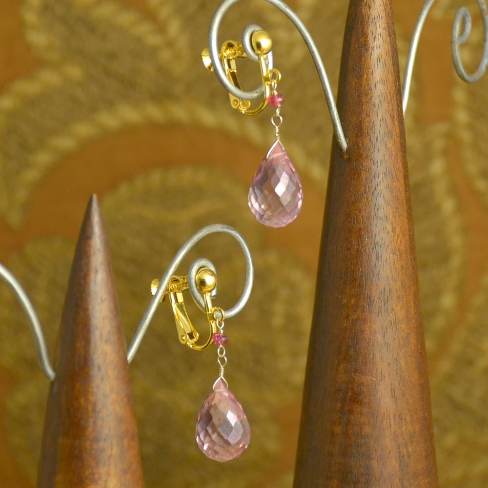 K10 ピンククォーツ ドロップカット サファイヤ ロング イヤリング ピアス