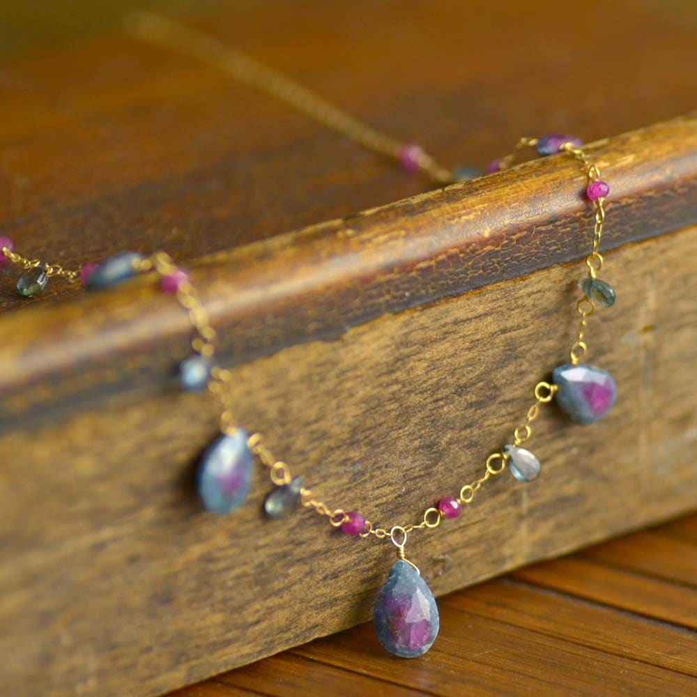 K18 ルビーインゾイサイト グリーンサファイヤ ルビー フリンジネックレス