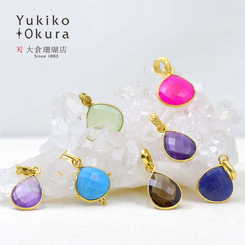 それぞれ1点物！SV925(ゴールドカラー) 天然石 チャーム (1)