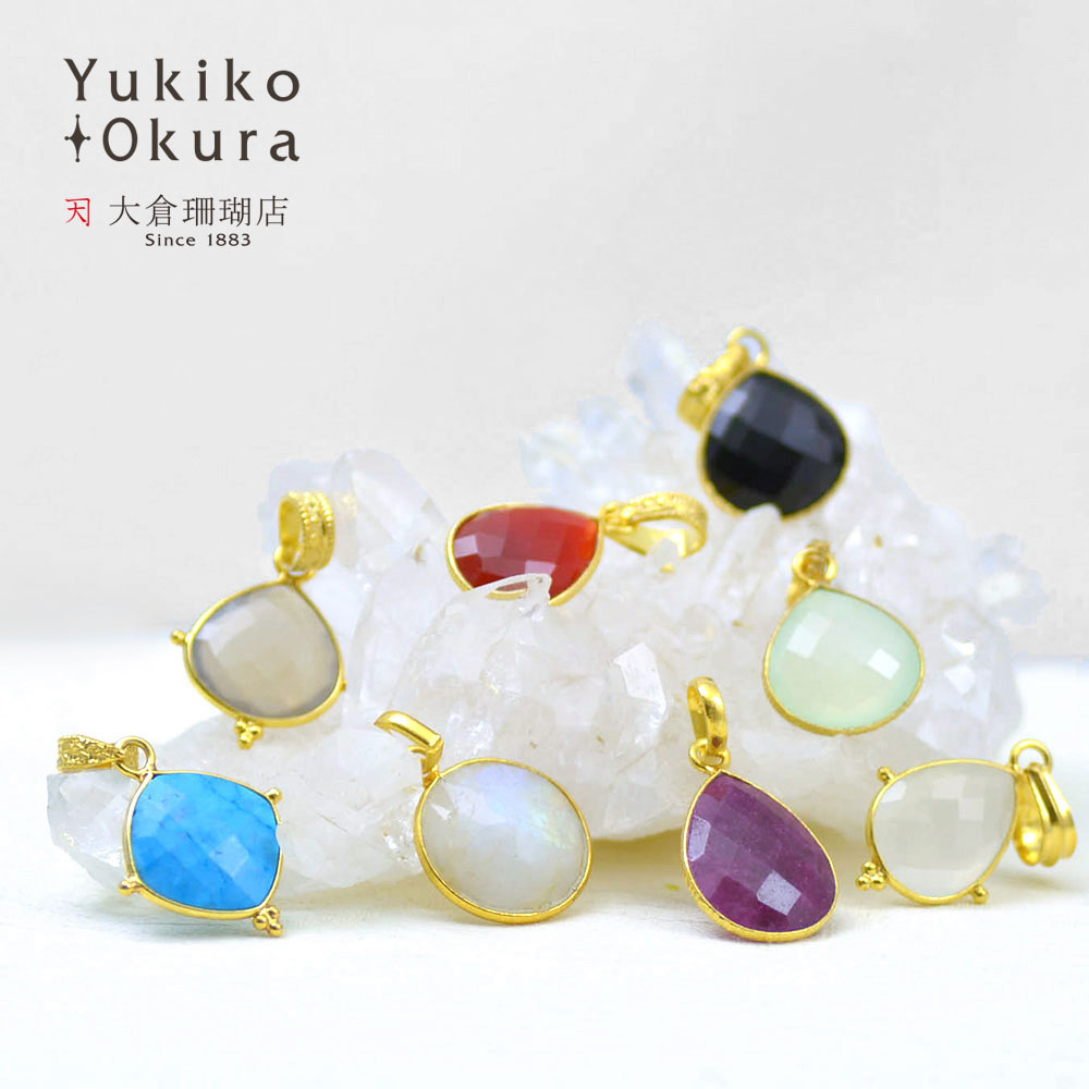 それぞれ1点物！SV925(ゴールドカラー) 天然石 チャーム (2)