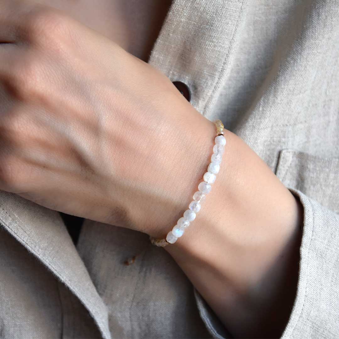 TWOtone stones ブレスレット　レインボ－ムーンストーン×ルチルクォーツ【Fortune Stone Table】