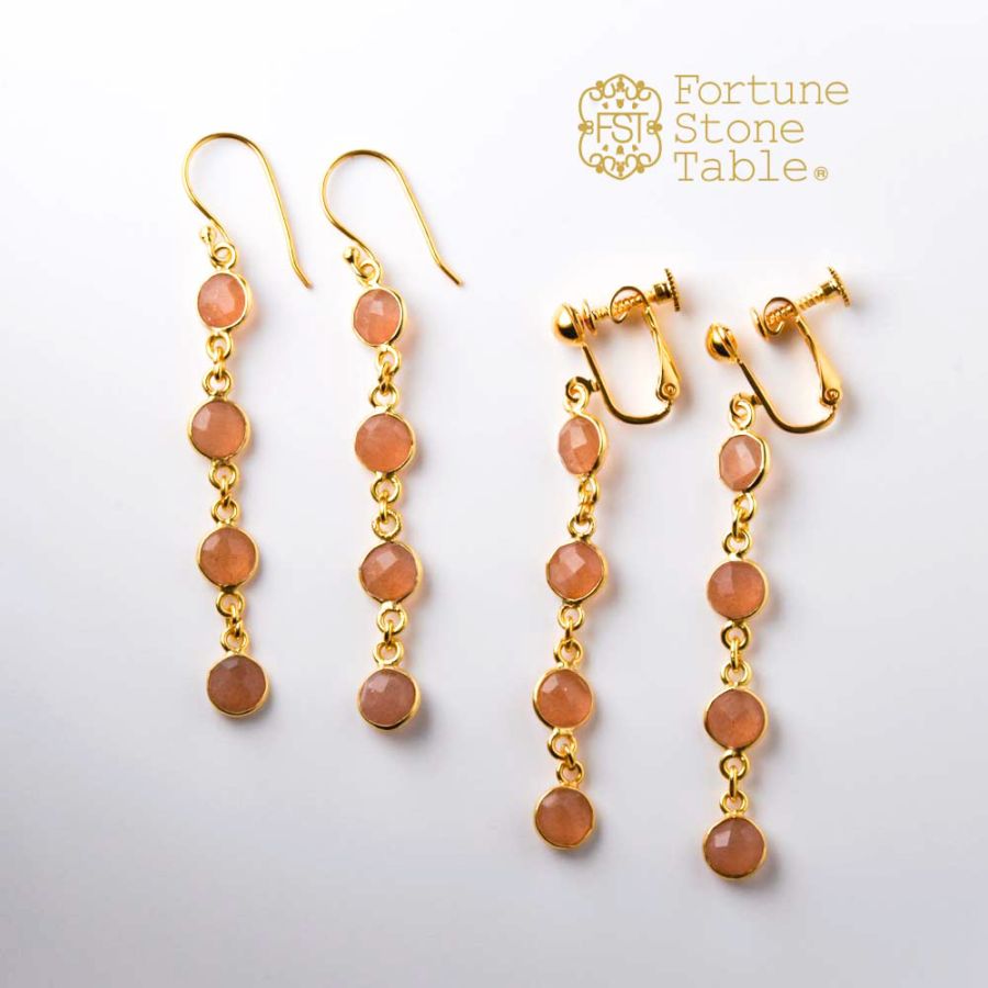 SVストーンベゼルイヤリング･ピアス　ピーチムーンストーン　【Fortune Stone Table】