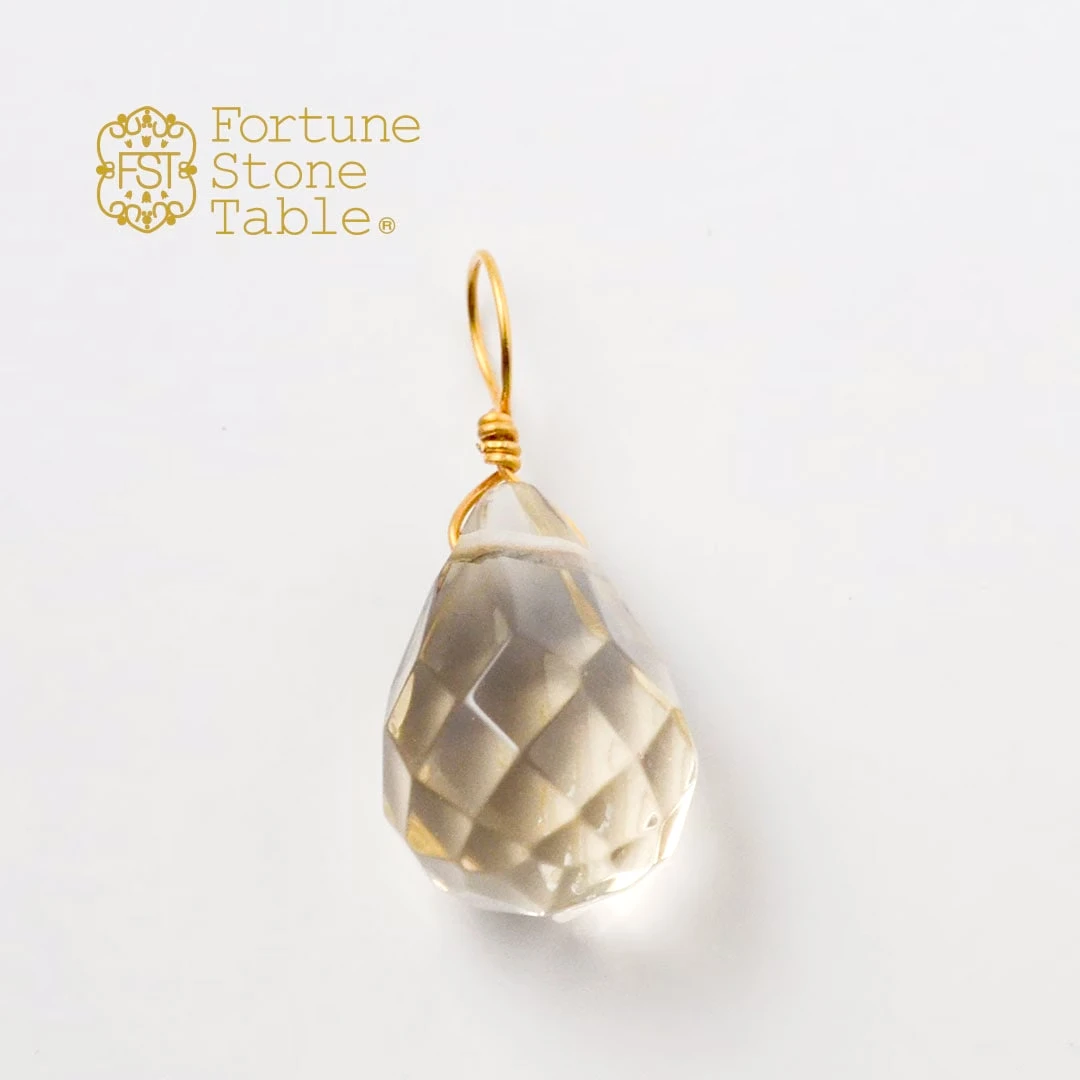 カラーで選ぶチャーム　レモンクォーツ【Fortune Stone Table】