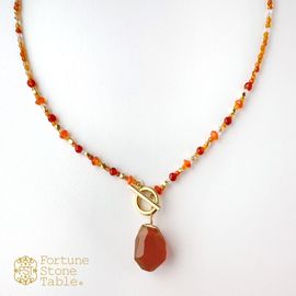 カラーで選ぶペンダントネックレス（赤）レッドアゲイト【Fortune Stone Table】