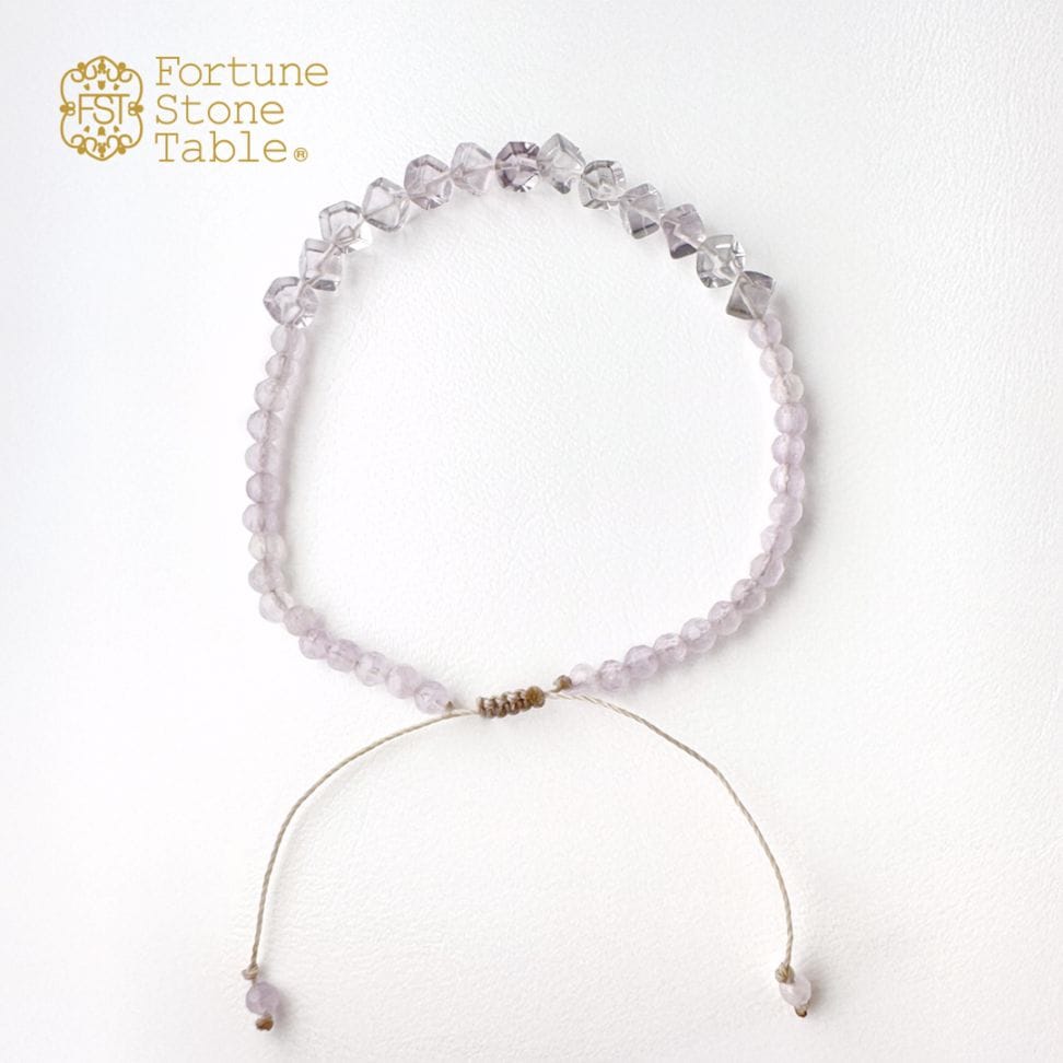 カラーで選ぶコードブレスレット（紫）フローライト×ラベンダーアメシスト【Fortune Stone Table】