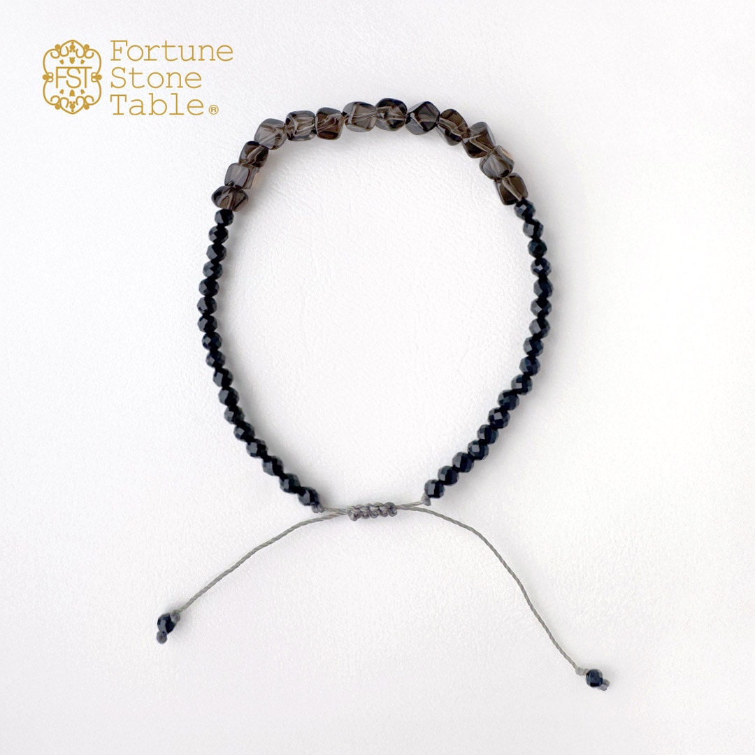 カラーで選ぶコードブレスレット（黒）スモーキークォーツ×オニキス【Fortune Stone Table】