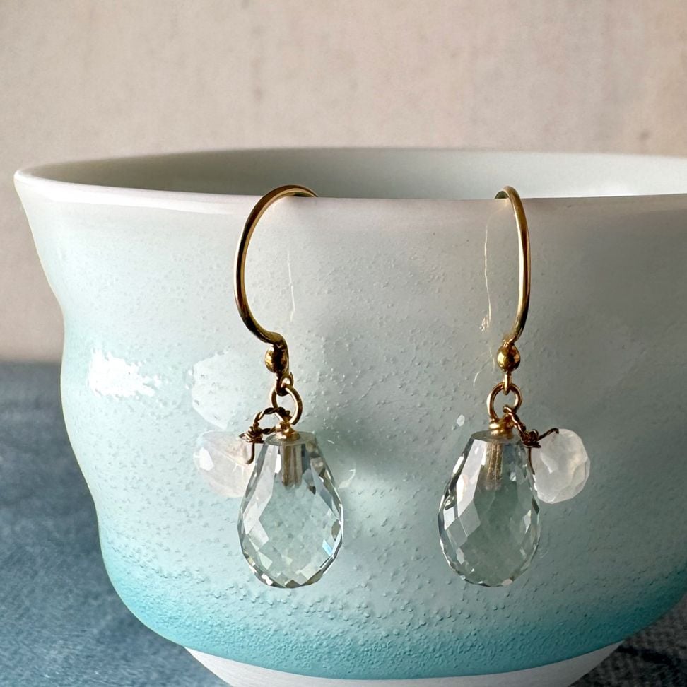 １点限り！K18 グリーンクォーツ・レインボームーンストーン ピアス