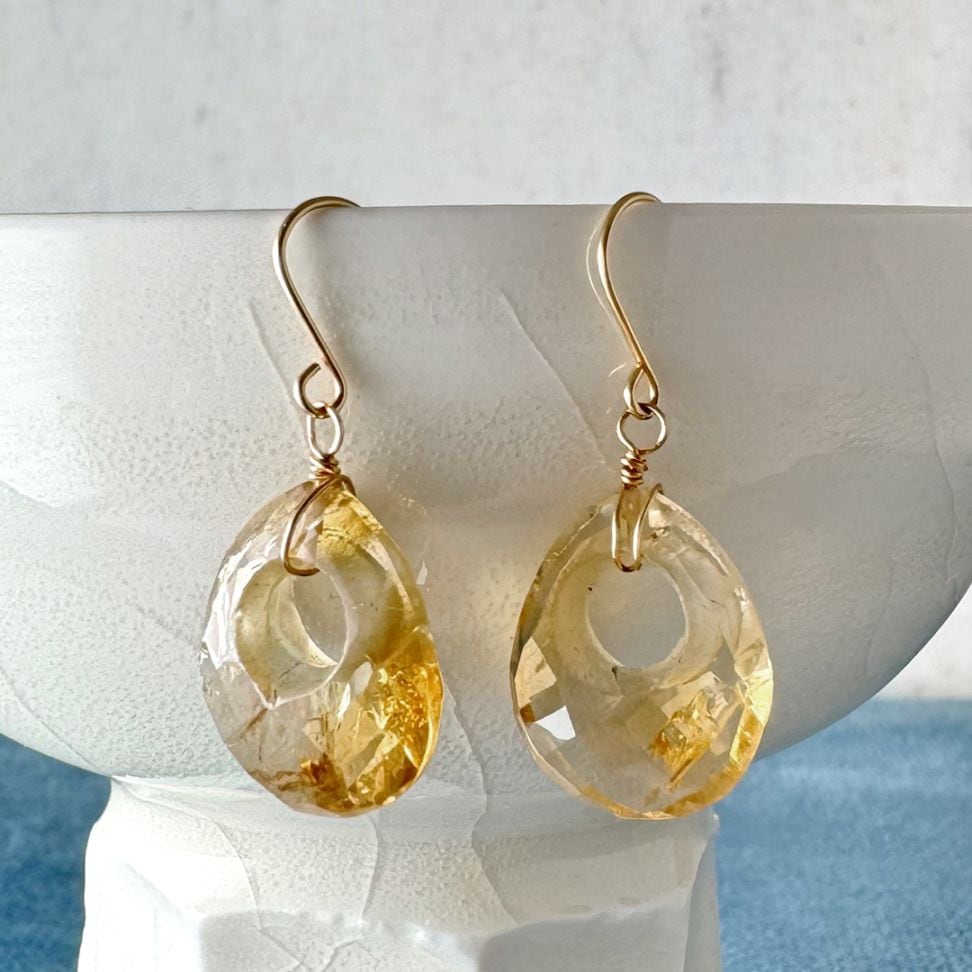 １点限り！K18 シトリン ピアス