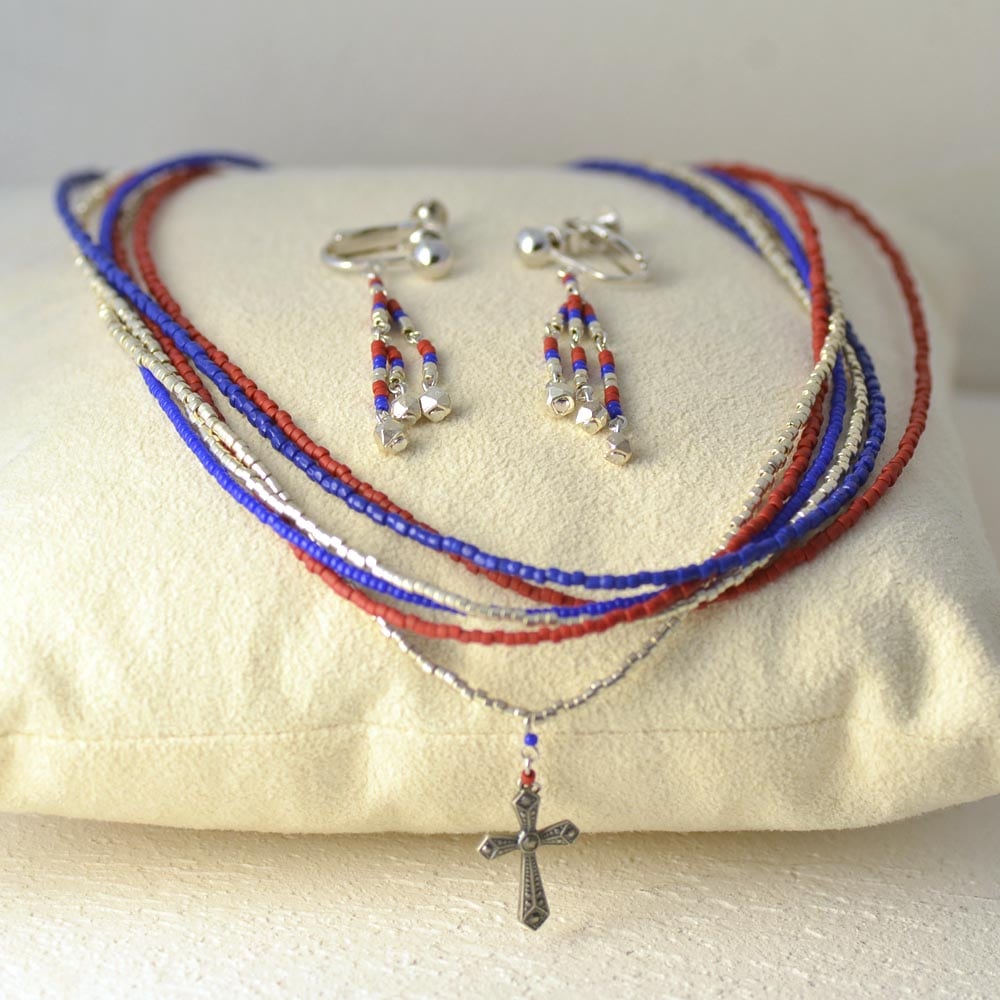 トリコロールカラー ガラスビーズ 6連ネックレス イヤピア セット