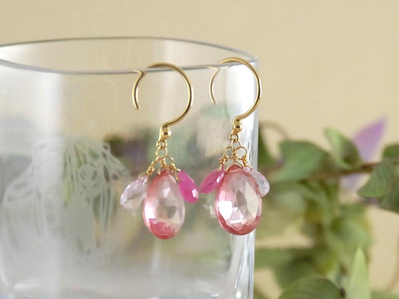 【期間限定ポイント10倍】K18 ピンクトパーズ ピンクサファイア モルガナイト ピアス