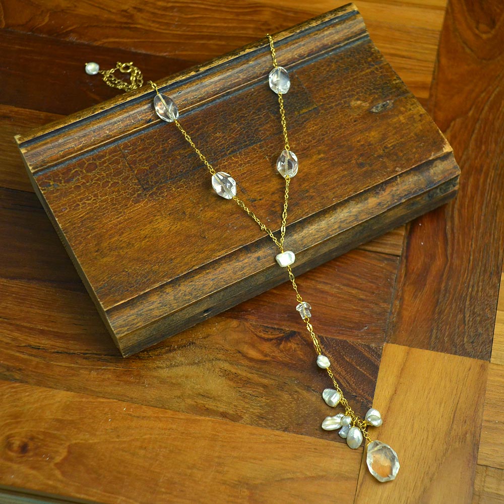 クォーツ ケシ淡水パール Y字ネックレス