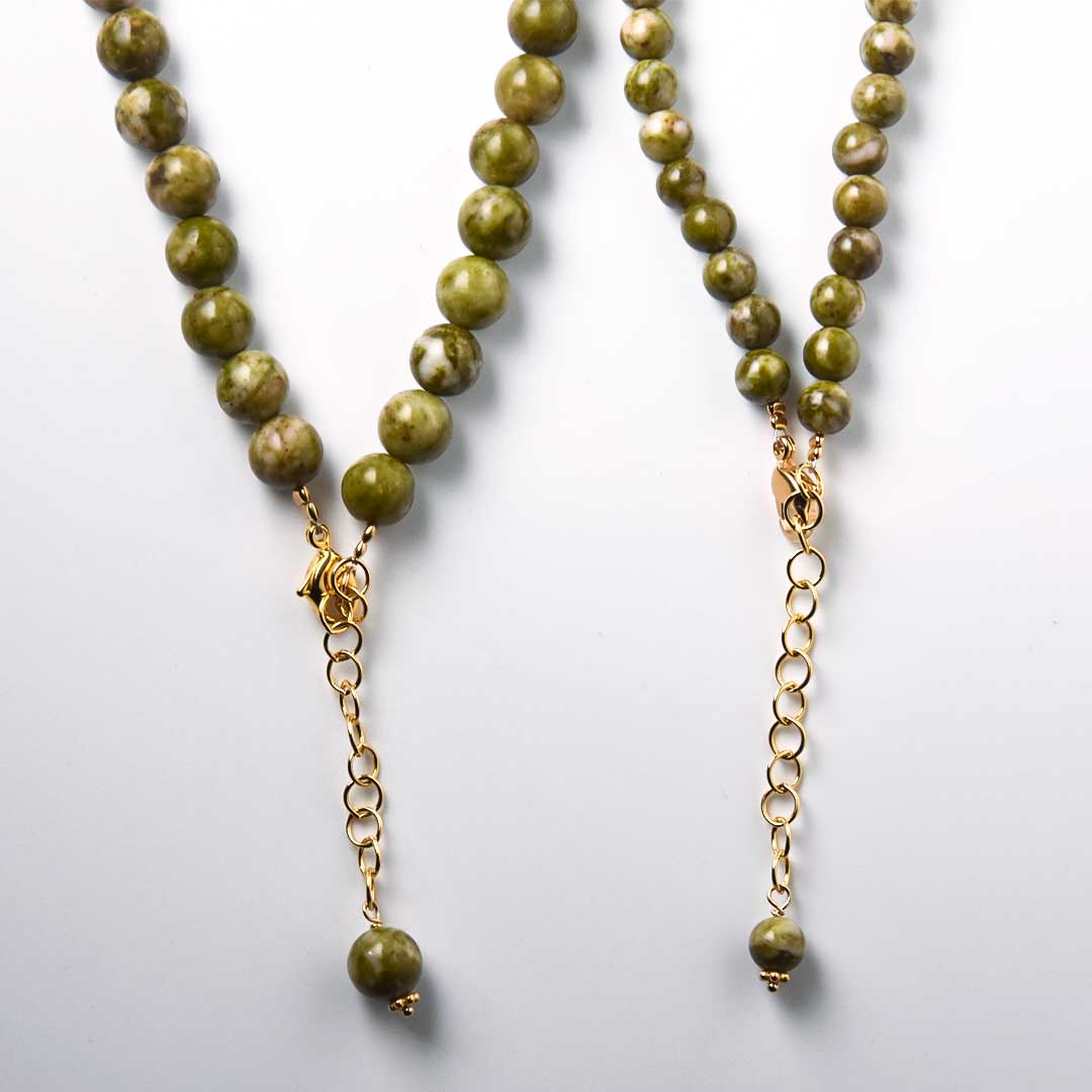 カラーで選ぶラウンドネックレス (6mm･8mm)　グリーンスノーフレーク【Fortune Stone Table】