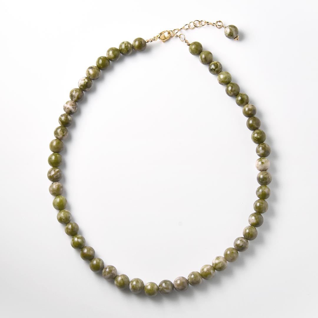 カラーで選ぶラウンドネックレス (6mm･8mm)　グリーンスノーフレーク【Fortune Stone Table】