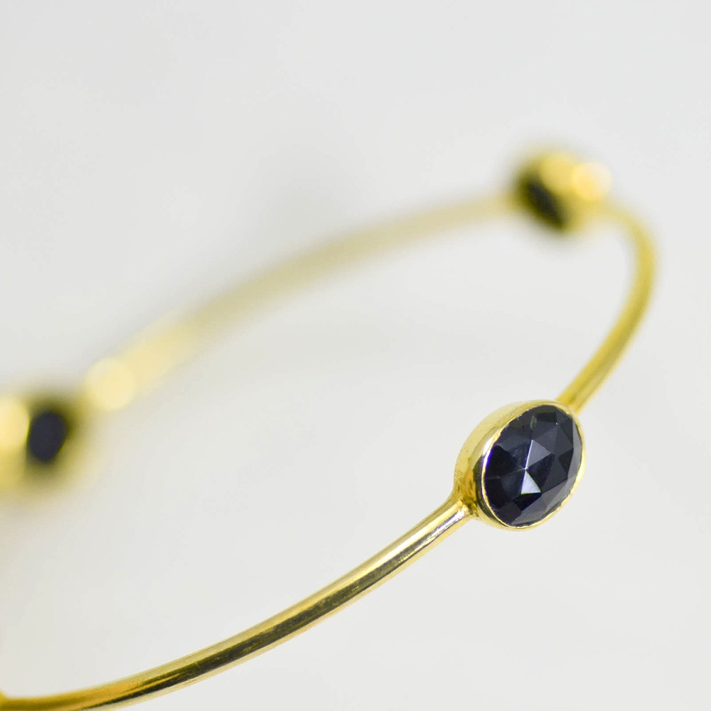 SV ブラックスピネル バングル