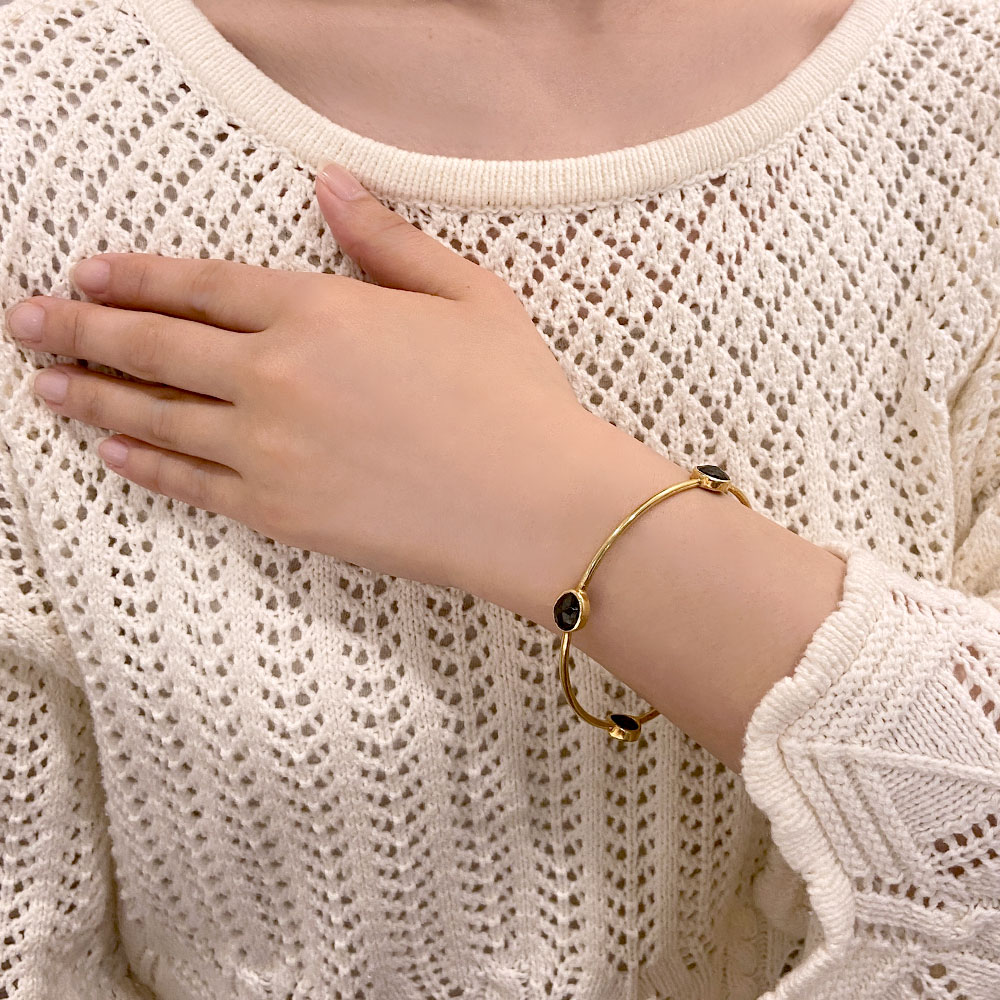 SV ブラックスピネル バングル