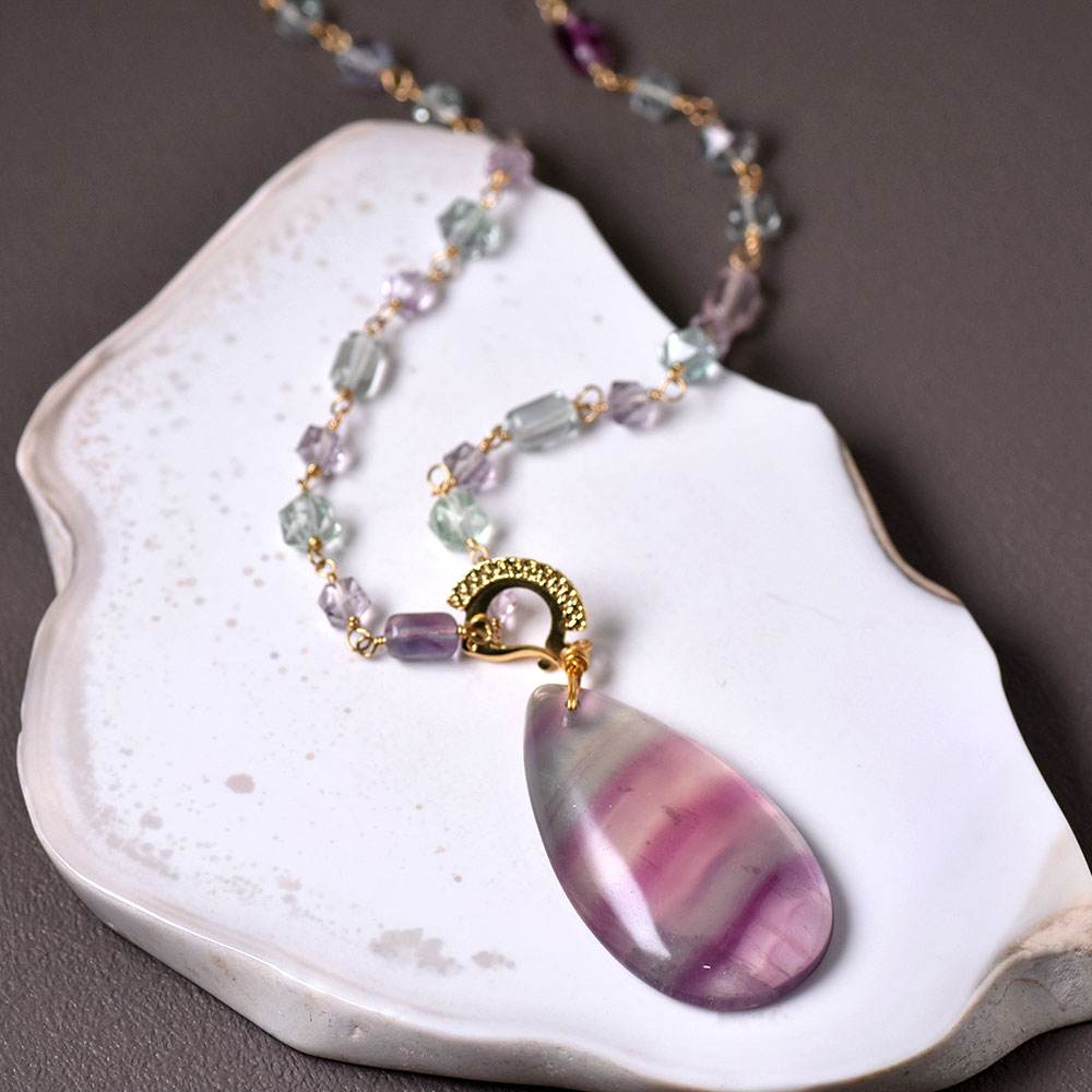 フローライト パープル ライトグリーン トップつきネックレス