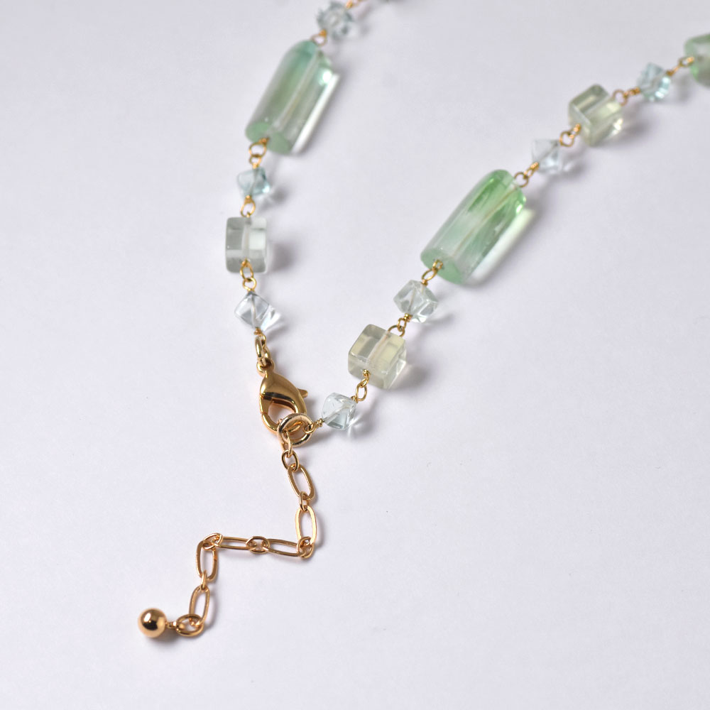 フローライト ライトグリーン シリンダー スクエアー ネックレス