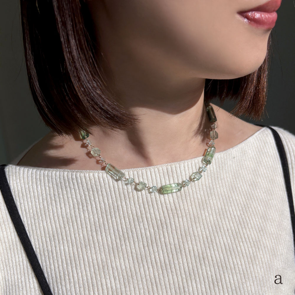 フローライト ライトグリーン シリンダー スクエアー ネックレス