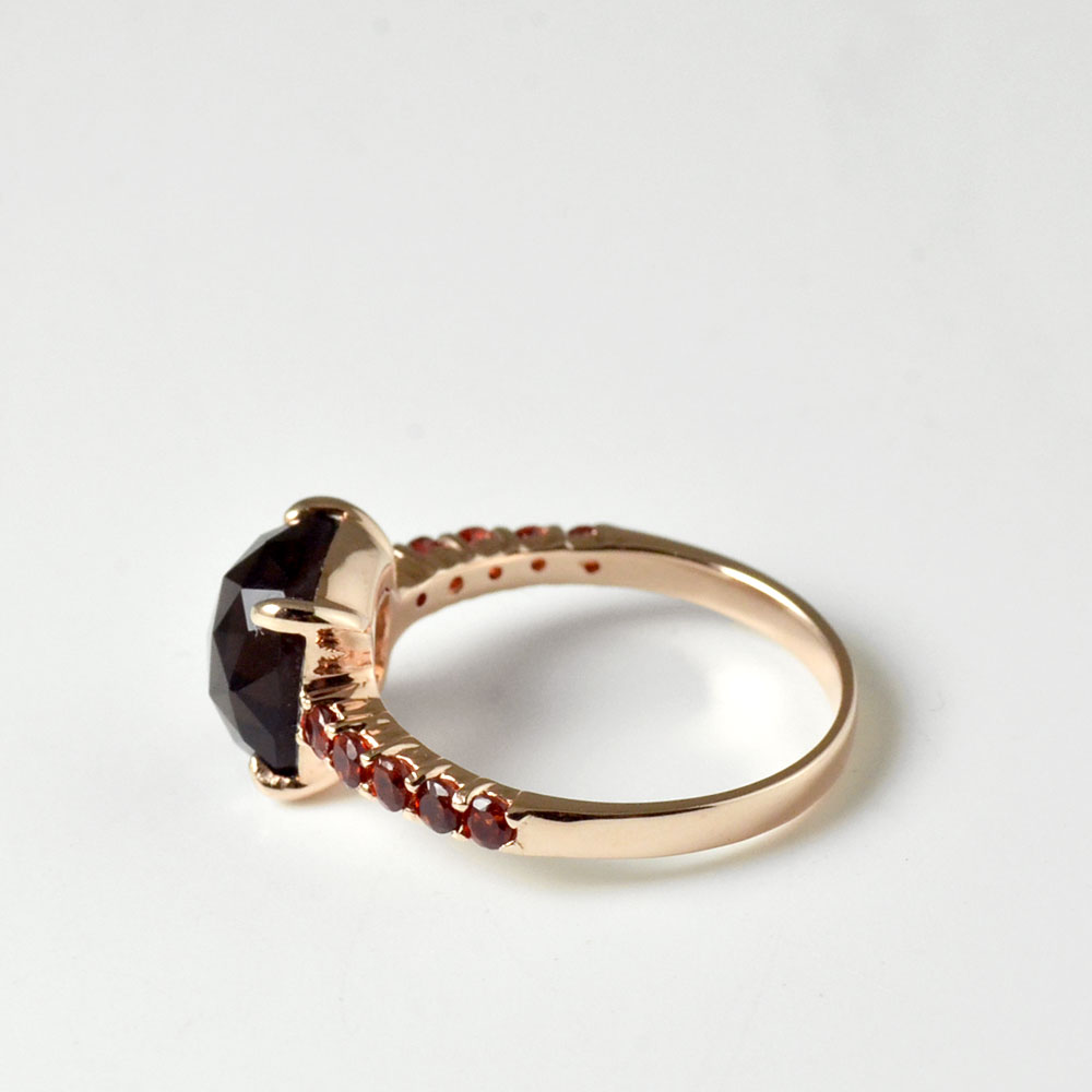 SV925(ピンクゴールドカラー) スモーキークォーツ ガーネット リング