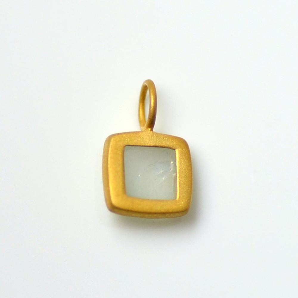 K18 ミルキーアクアマリン スクエアー ペンダントトップ