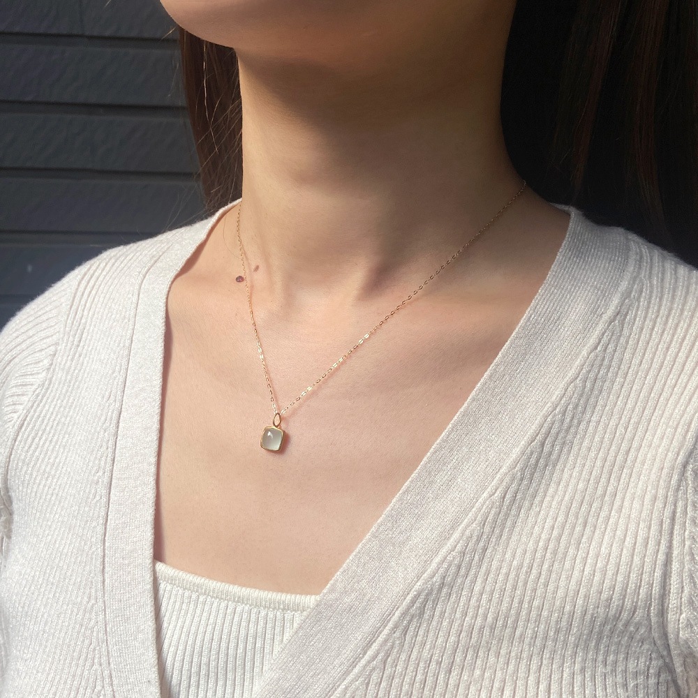 K18 ミルキーアクアマリン スクエアー ペンダントトップ