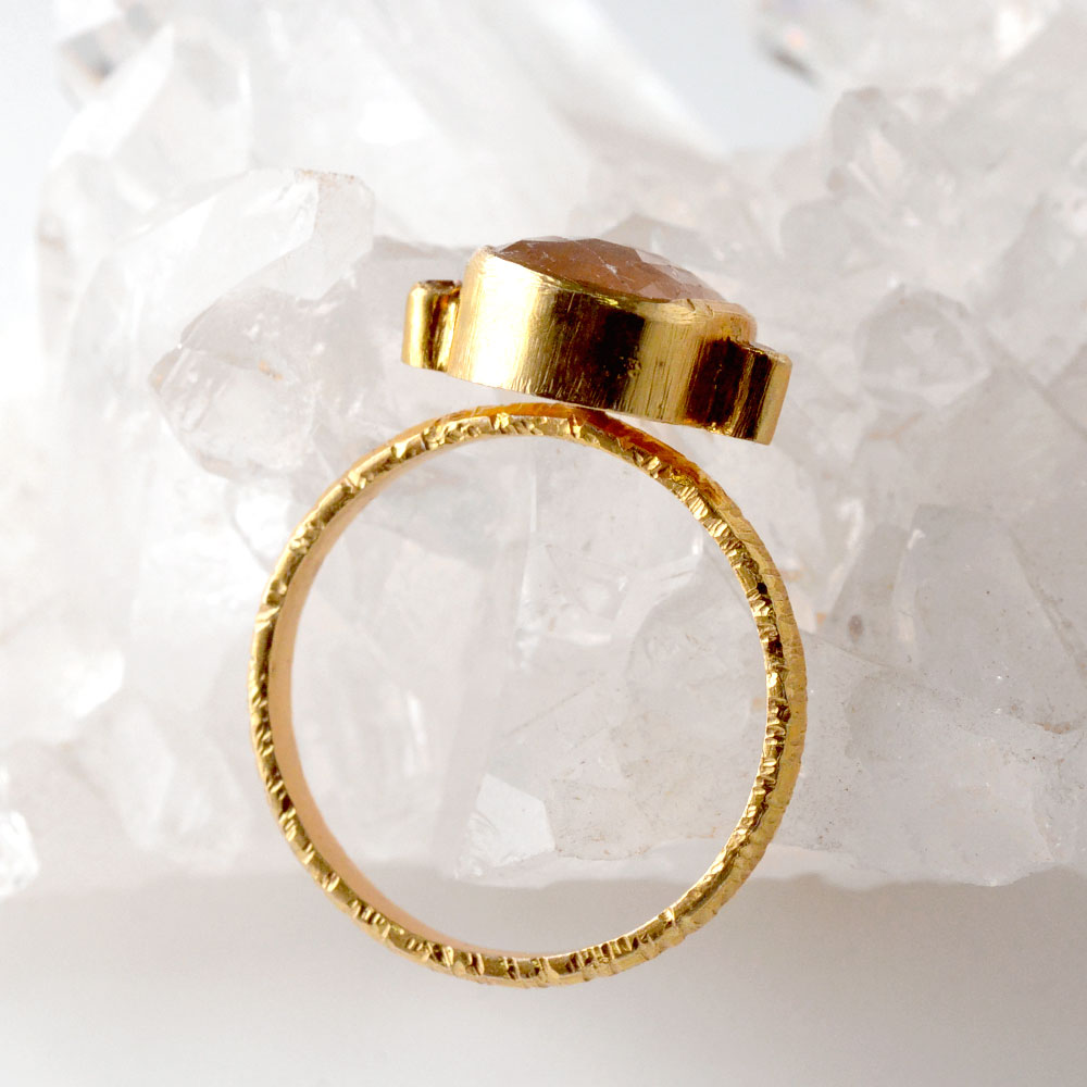 SV925 ベージュカラーサファイア ダイヤ(0.045ct)リング