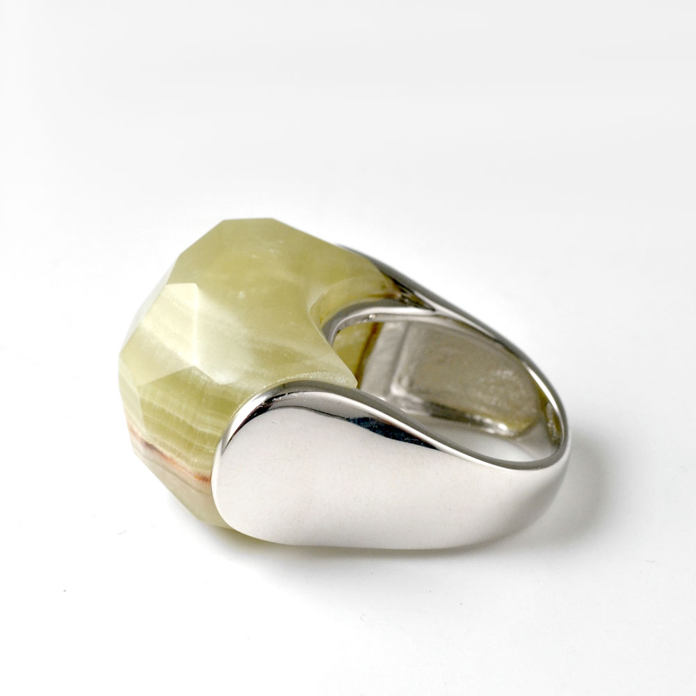 SV925 カルサイトマーブル リング