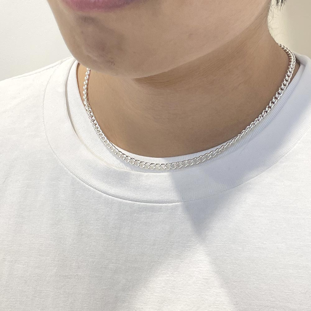 喜平チェーンネックレス(シルバーカラー)