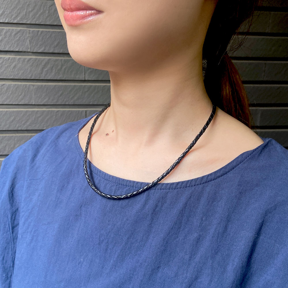 ブラック革紐ネックレス 45cm