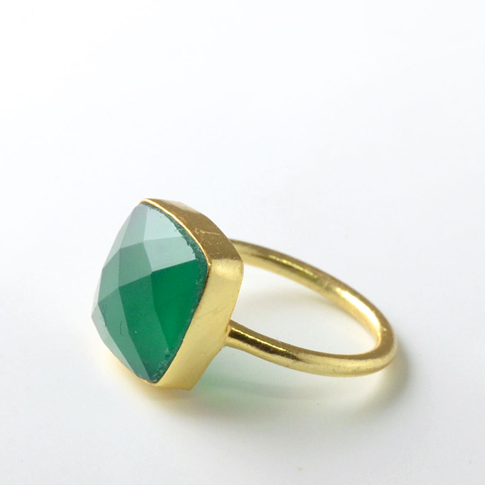 カラーストーン スクエア リング