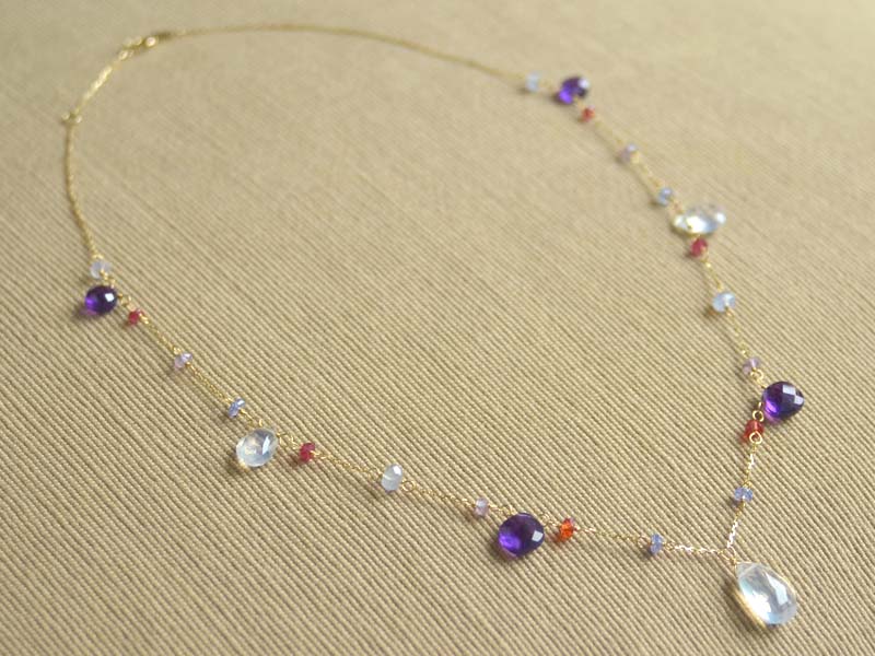 K18 ミルキークォーツ アメシスト カルセドニーステーションネックレス