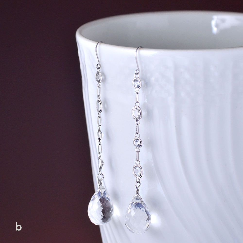 K18WG ホワイトトパーズ 水晶 ピアス